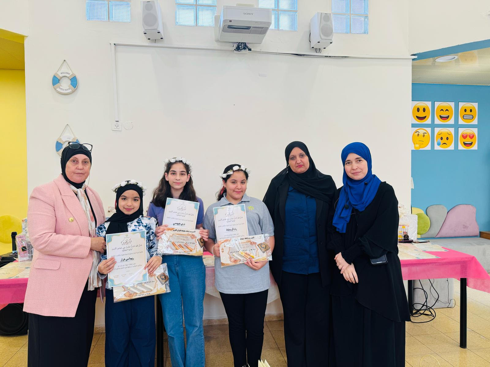 تكريم 38 حافظ لسور من جزء عمّ  في مدرسة أجيال الابتدائية في جلجولية 